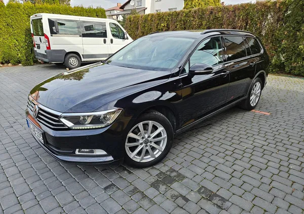 volkswagen Volkswagen Passat cena 69900 przebieg: 171000, rok produkcji 2019 z Kartuzy